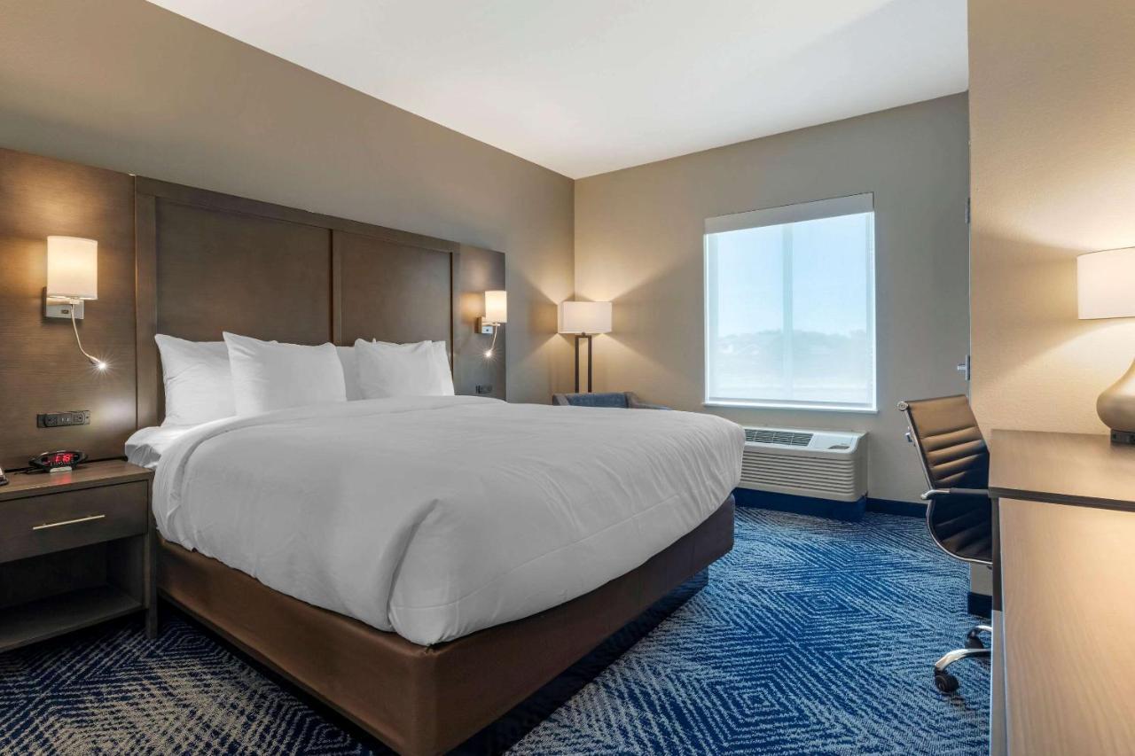 Comfort Inn & Suites Balch Springs - Se Dallas Екстериор снимка