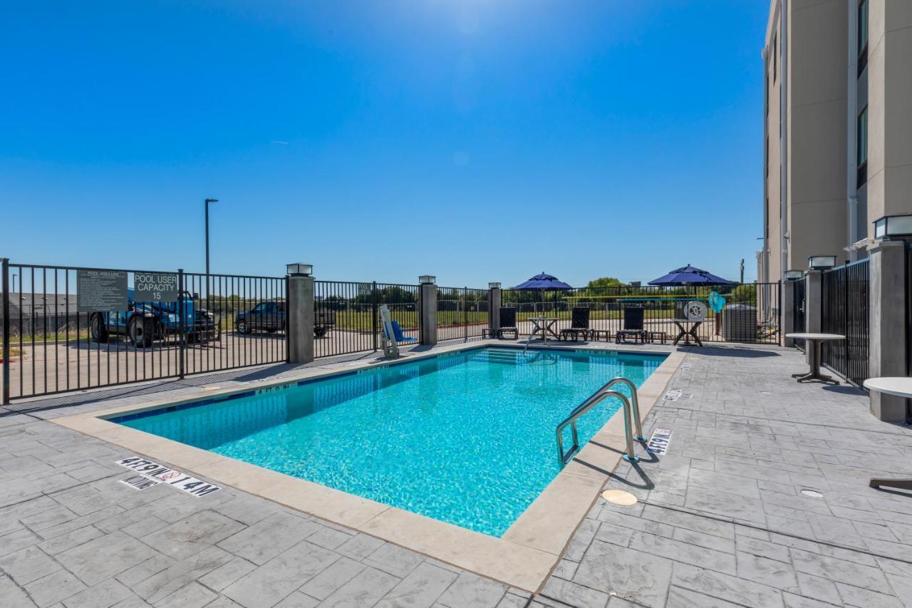 Comfort Inn & Suites Balch Springs - Se Dallas Екстериор снимка